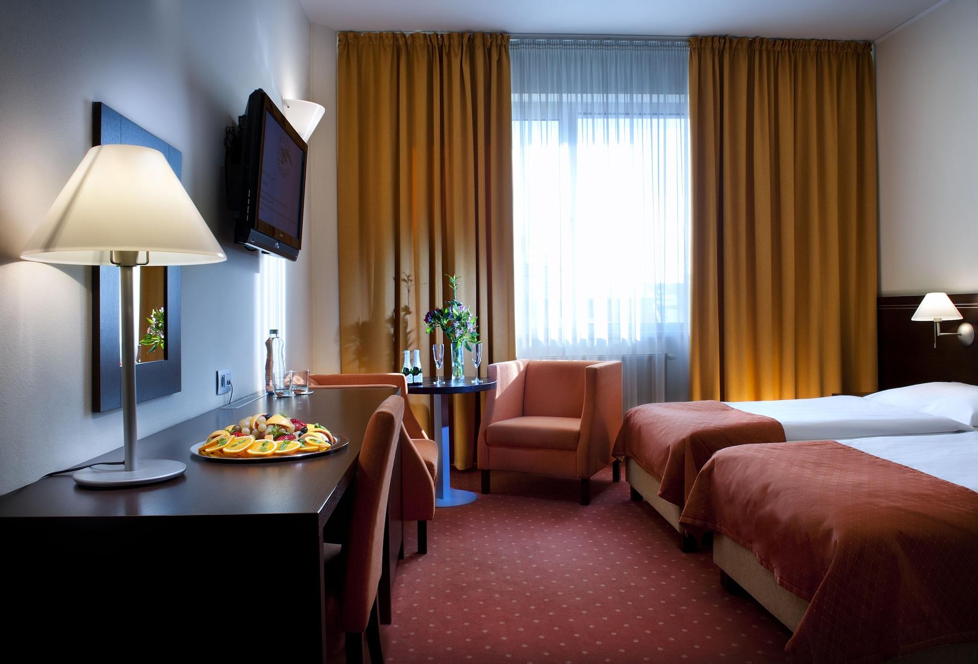 Hotel Tatra Bratislava Bagian luar foto