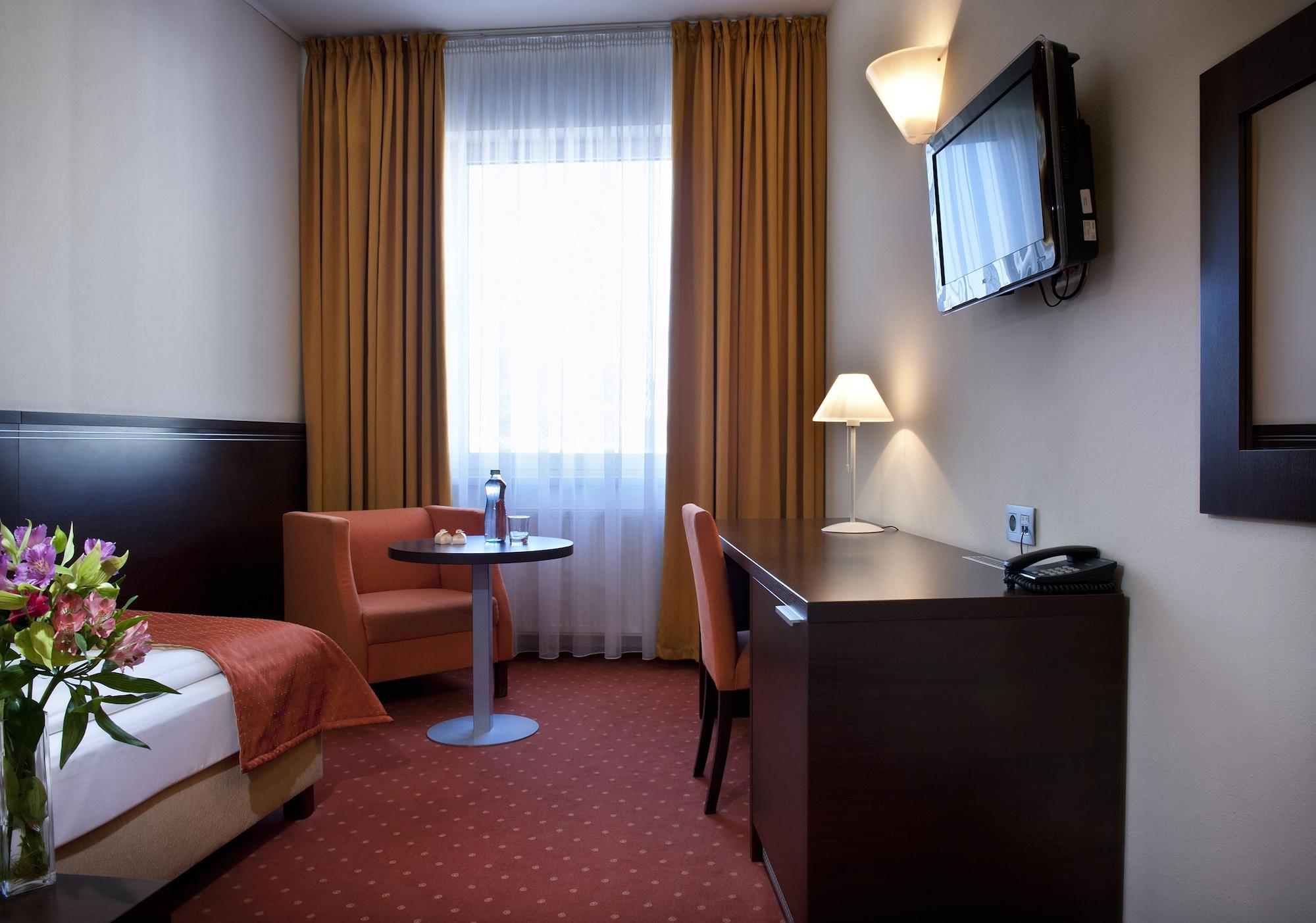 Hotel Tatra Bratislava Bagian luar foto